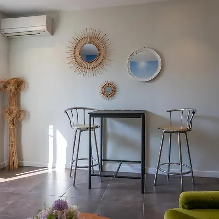 Louna Apartment *